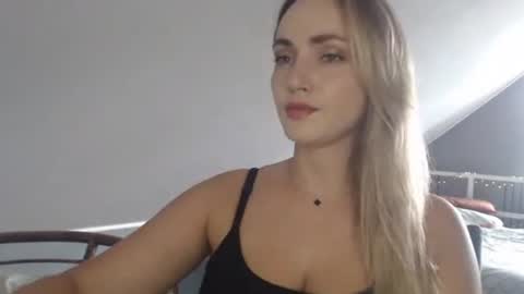 ScarlettxBlonde online show from July 2026 02:18:02 PM