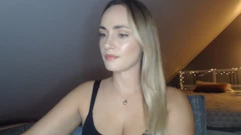 ScarlettxBlonde online show from July 2026 07:49:01 PM