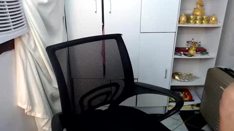 Queen Scarlet online show from December 2024 02:52:01 AM