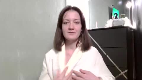 Snapshot of scented_elsa chatting on November 2025 03:34:02 PM Elsa online show from November 2025 03:34:02 PM