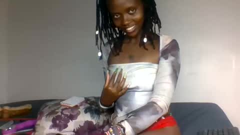 scentedfriction online show from November 2025 06:00:02 AM