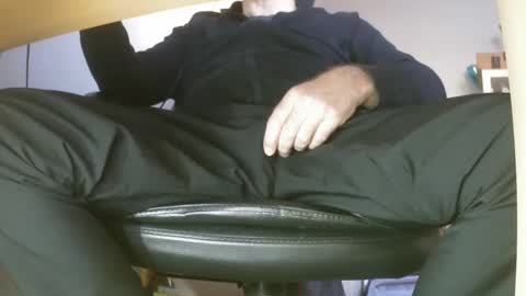 Snapshot of schlueppee chatting on March 2025 03:49:01 PM Fritz Schluepper online show from March 2025 03:49:01 PM