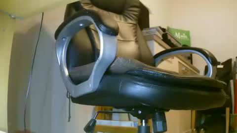 Snapshot of schlueppee chatting on November 2025 09:47:01 PM Fritz Schluepper online show from November 2025 09:47:01 PM