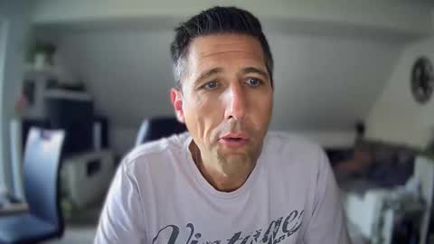 Snapshot of schnuckigeil chatting on September 2025 10:59:02 AM Dildomen online show from September 2025 10:59:02 AM