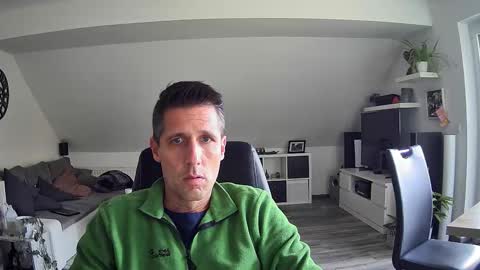 Snapshot of schnuckigeil chatting on November 2025 01:44:02 PM Dildomen online show from November 2025 01:44:02 PM