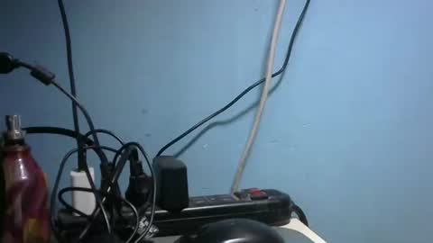 mai latina online show from April 2026 07:42:02 PM