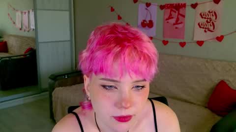 Rina online show from September 2025 11:09:01 AM