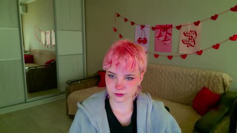 Rina online show from September 2025 11:04:02 AM