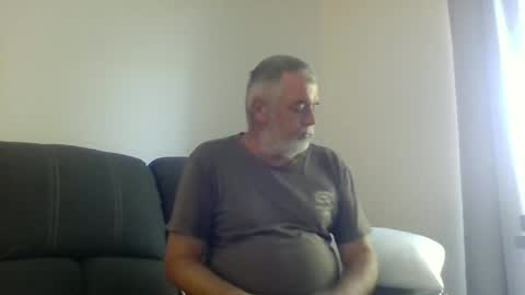 Schooner73 online show from December 2024 02:33:01 AM