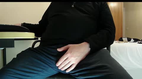 Mick online show from October 2025 10:09:01 PM