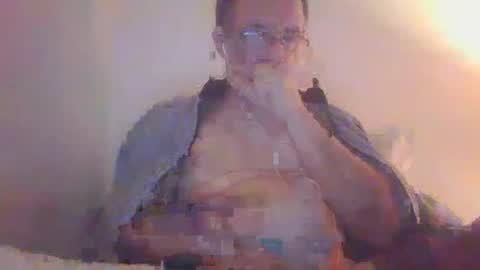 scotchwhieskie online show from December 2024 11:41:02 PM