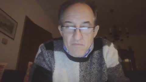 scotchwhieskie online show from December 2024 11:42:01 PM