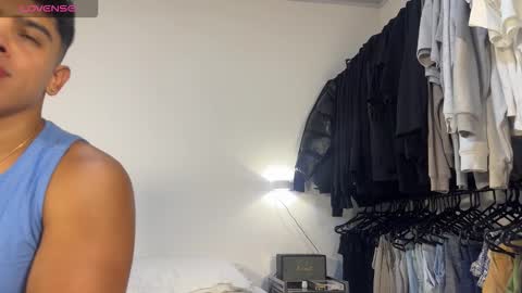 Snapshot of scott_flintt chatting on October 2025 02:35:01 AM Andrew Flintt online show from October 2025 02:35:01 AM