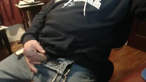 Snapshot of scottbearfun chatting on December 2025 03:36:02 AM scottbearfun online show from December 2025 03:36:02 AM