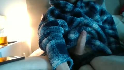 Snapshot of scottish_daddy chatting on January 2025 08:54:01 AM scottish daddy online show from January 2025 08:54:01 AM