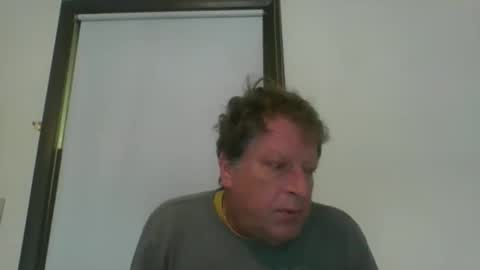 scottpbi52 online show from May 2026 12:12:01 PM