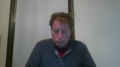 scottpbi52 online show from May 2026 02:50:01 AM