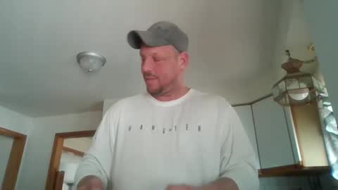 scottydoesntknow0 online show from March 2026 06:18:02 PM