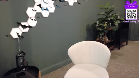 Snapshot of scout_has_fun chatting on October 2025 01:22:02 PM Scout has fun online show from October 2025 01:22:02 PM