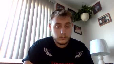 Snapshot of scream19899793553 chatting on November 2025 05:23:02 PM scream19899793553 online show from November 2025 05:23:02 PM