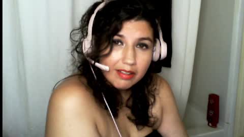 Snapshot of scumbagsmith chatting on September 2025 09:40:02 PM Danni online show from September 2025 09:40:02 PM