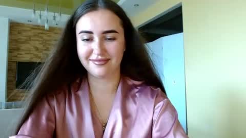 Elizabeth  online show from July 2026 07:16:02 AM