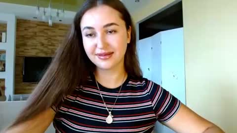 Elizabeth  online show from July 2026 08:18:01 AM