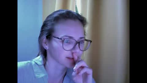 Snapshot of sea_dream chatting on September 2025 04:45:02 AM SEA Dream online show from September 2025 04:45:02 AM