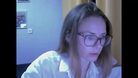 Snapshot of sea_dream chatting on October 2025 03:10:02 AM SEA Dream online show from October 2025 03:10:02 AM