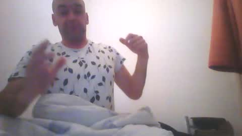 Snapshot of sean20775 chatting on October 2025 12:44:02 PM Sean online show from October 2025 12:44:02 PM