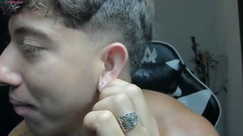 Snapshot of sean_brownx chatting on June 2026 12:22:01 PM Sean online show from June 2026 12:22:01 PM