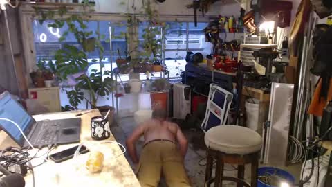 Seattlemanwhore online show from May 2026 02:01:02 PM