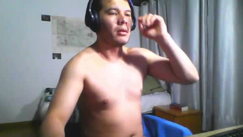 Snapshot of seb5759 chatting on June 2026 05:45:02 AM seb5759 online show from June 2026 05:45:02 AM