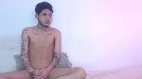  CAMILA Y SEBASTIAN online show from April 2026 11:13:01 PM