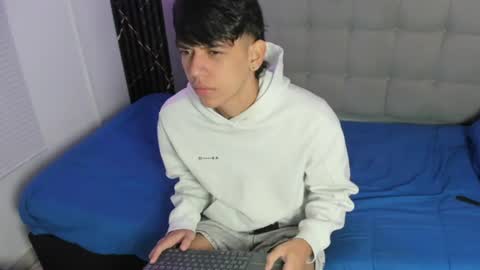 sebas_pretty7 online show from July 2026 12:32:02 PM