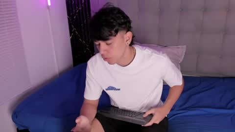 sebas_pretty7 online show from July 2026 12:33:02 PM