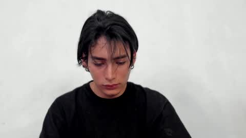 Snapshot of sebas_rosse chatting on December 2024 04:29:02 PM sebastian online show from December 2024 04:29:02 PM