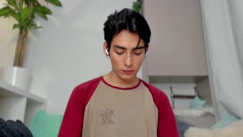 Snapshot of sebas_rosse chatting on January 2025 04:01:01 AM sebastian online show from January 2025 04:01:01 AM