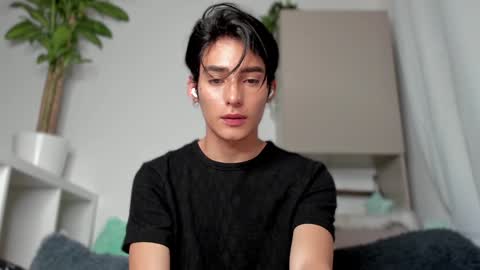 Snapshot of sebas_rosse chatting on January 2025 01:16:02 AM sebastian online show from January 2025 01:16:02 AM