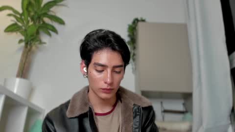 Snapshot of sebas_rosse chatting on January 2025 03:33:01 AM sebastian online show from January 2025 03:33:01 AM