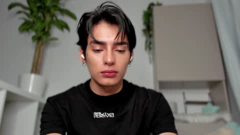 Snapshot of sebas_rosse chatting on January 2025 07:39:02 AM sebastian online show from January 2025 07:39:02 AM