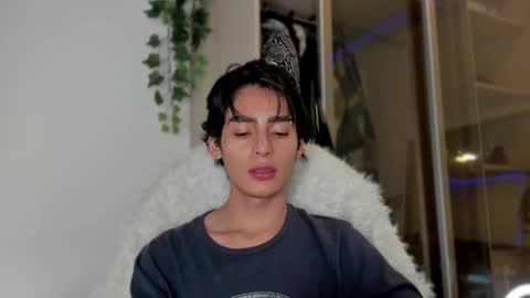 Snapshot of sebas_rosse chatting on March 2025 02:01:02 AM sebastian online show from March 2025 02:01:02 AM