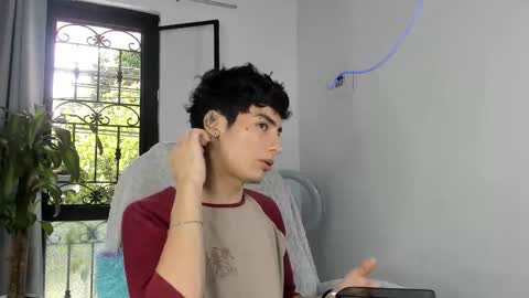 Snapshot of sebas_rosse chatting on September 2025 05:13:02 PM sebastian online show from September 2025 05:13:02 PM