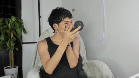 Snapshot of sebas_rosse chatting on September 2025 11:21:01 PM sebastian online show from September 2025 11:21:01 PM