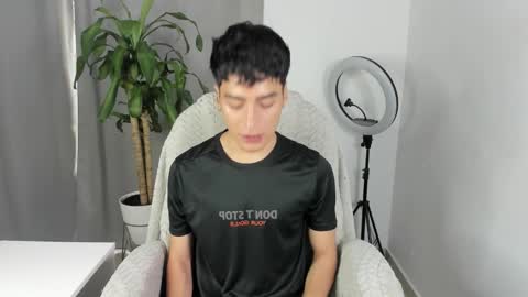 Snapshot of sebas_rosse chatting on December 2025 03:10:01 PM sebastian online show from December 2025 03:10:01 PM