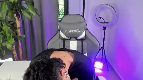 Snapshot of sebas_rosse chatting on February 2026 03:51:01 PM sebastian online show from February 2026 03:51:01 PM