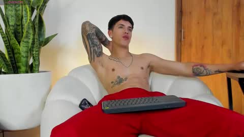 sebastian online show from November 2025 01:44:01 AM