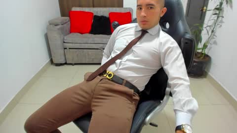 juan  sebastian online show from January 2025 03:58:01 PM