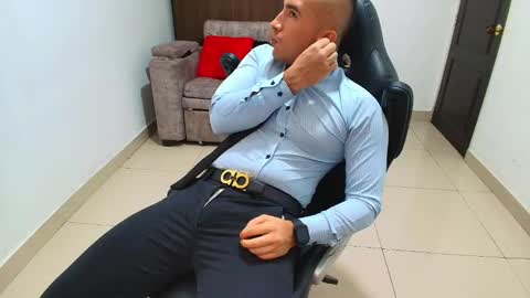 juan  sebastian online show from February 2025 05:05:02 PM