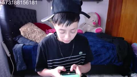 Myystiic online show from November 2025 08:18:01 PM